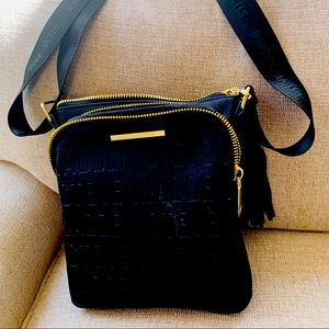 Classic Steve Madden black shoulder purse